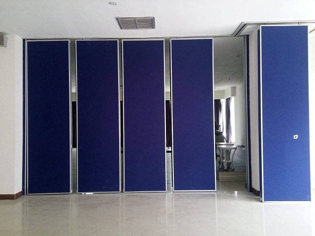 pintu partisi geser